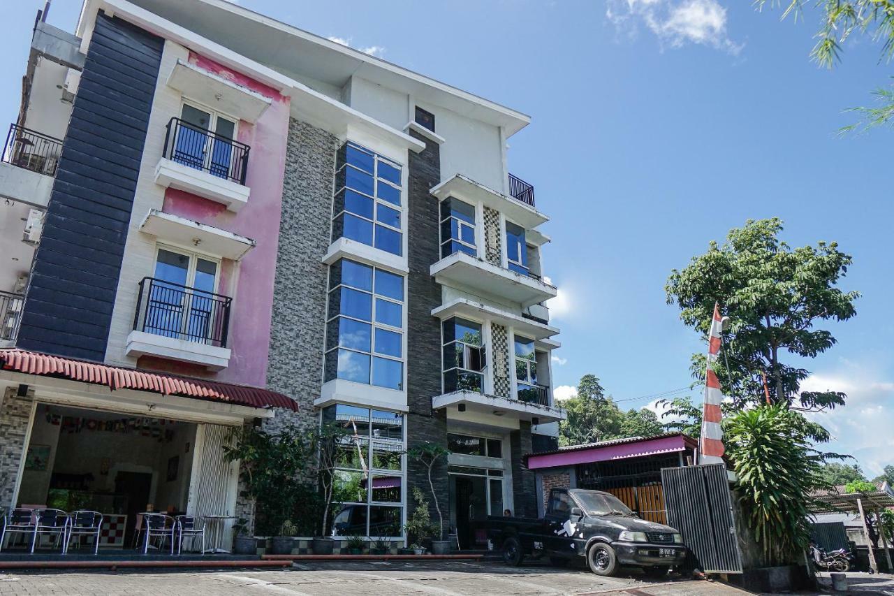 Elite Residence Manado Exteriör bild